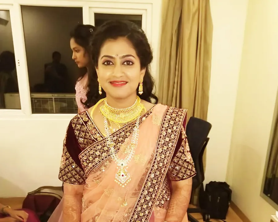 Evening party makeup by StarBridals